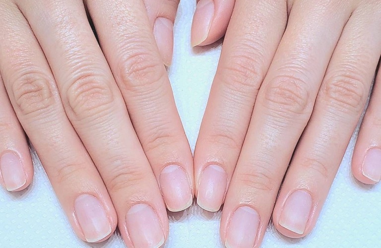 爪を縦長爪に育てるためのネイルサロン｜熊谷｜自爪育成・深爪矯正・巻き爪矯正専門店 Nailsalon Cure